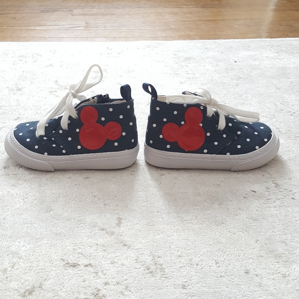 Baby Gap Mickey Mouse Disney Shoes Size 5